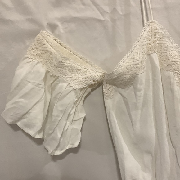 Dainty Hooligan romper✨ - Picture 2 of 5